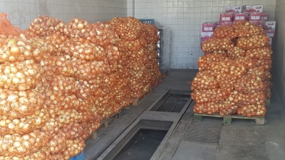 Una empresa local donó 300 bolsas de cebolla para los vecinos de Capital