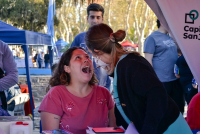 El campamento sanitario de Capital recala en Plaza Belgrano