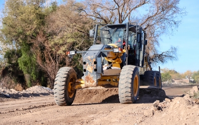 Comienzan a pavimentar calles que aún quedan de tierra