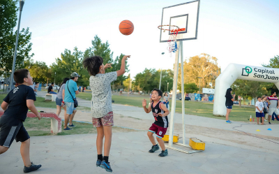 Más de 1700 capitalinos hicieron deporte en la Escuela de Vida en Capital