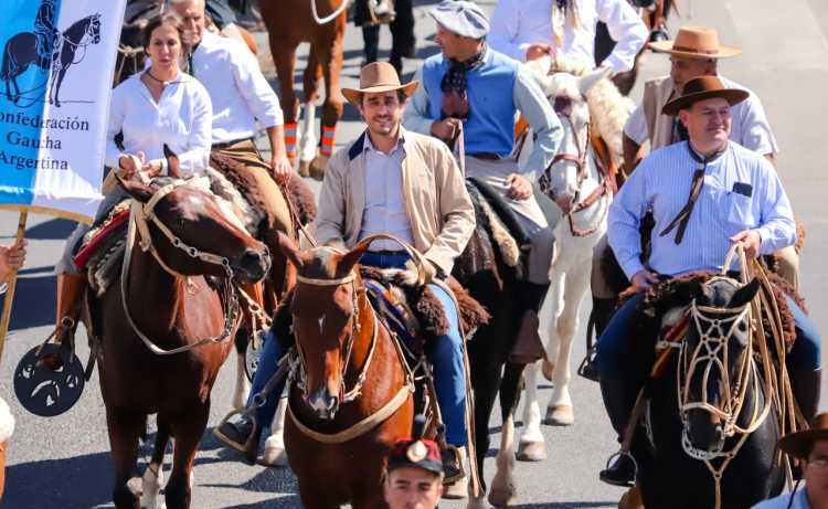 Desde Capital partió la 31º edición de la Cabalgata de Fe