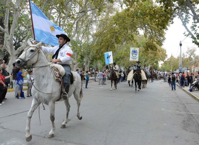 Conocé donde estará interrumpido el estacionamiento por la Cabalgata de la Fe