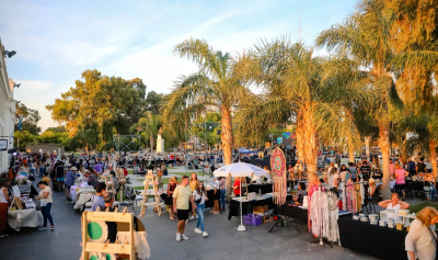 La Feria del Andén congregó a una multitud para disfrutar del fin de semana