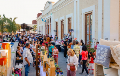 La Navidad llega primero a Capital con la “Feria en el Andén”