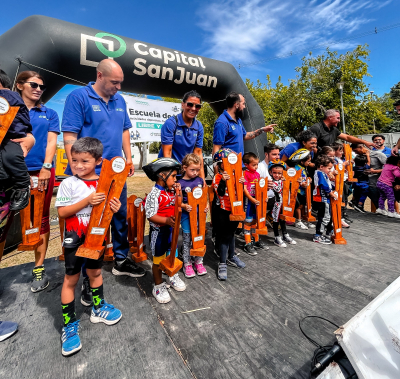 Hasta en pañales, los niños de Capital le pusieron color al Petit Torneo de Ciclismo