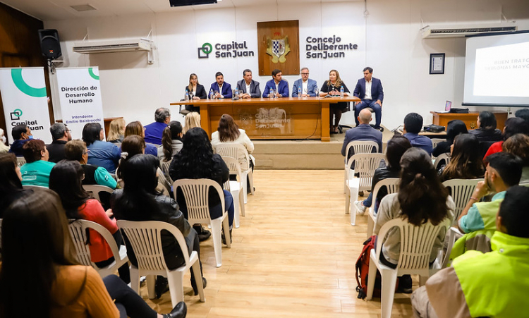 Capital: 1° municipio con protocolo de buen trato hacia personas mayores