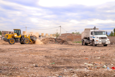 Continua el programa de Saneamiento Integral de lotes baldíos capitalinos