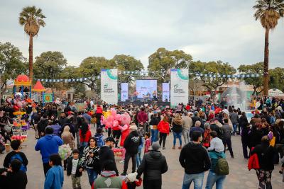 Con todos, la plaza de Concepción fue el epicentro de los festejos por 460 años de San Juan