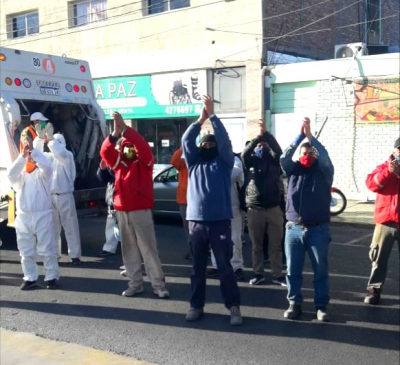 El emocionante abrazo de recolectores de Capital al Hospital Rawson