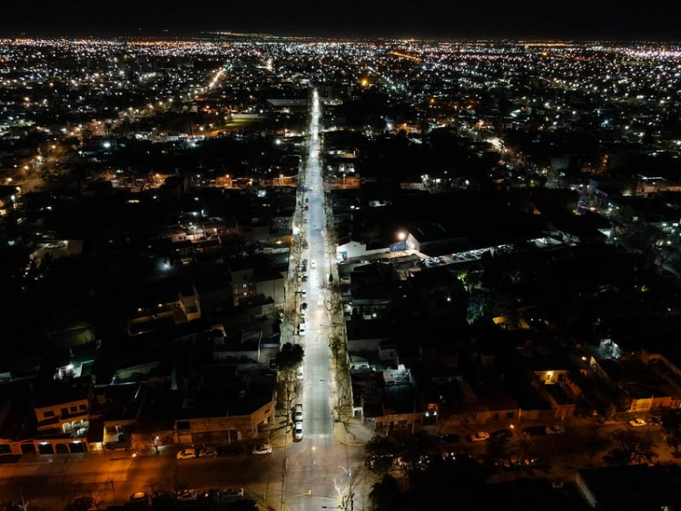 La luz LED llegó a una calle neurálgica de Capital