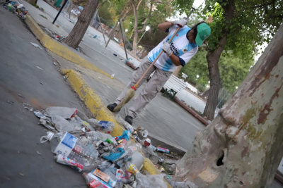 Tras el campeonato, limpieza profunda en el centro: 5 camionadas de basura